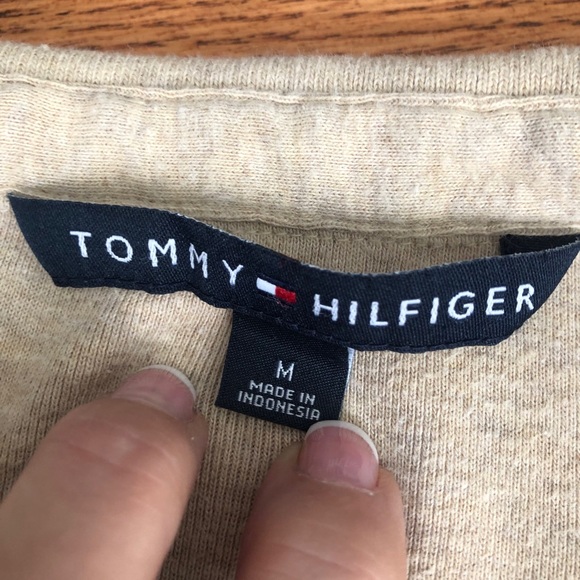 Tommy Hilfiger, Medium women’s long sleeve - Picture 9 of 11